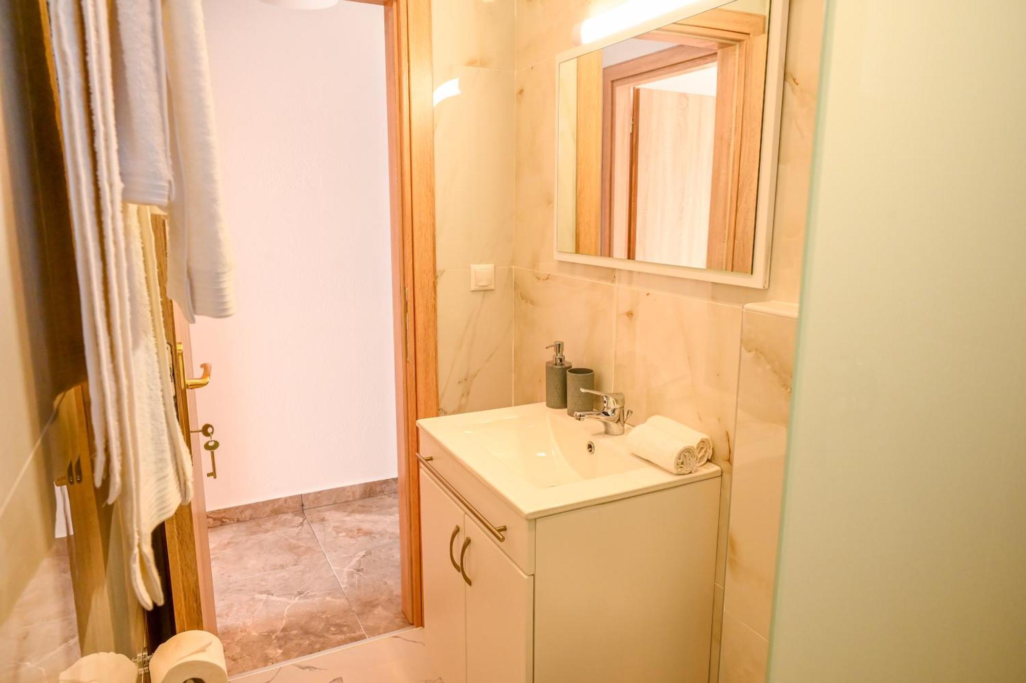Sindy'S House Apartment Ampavris Bagian luar foto